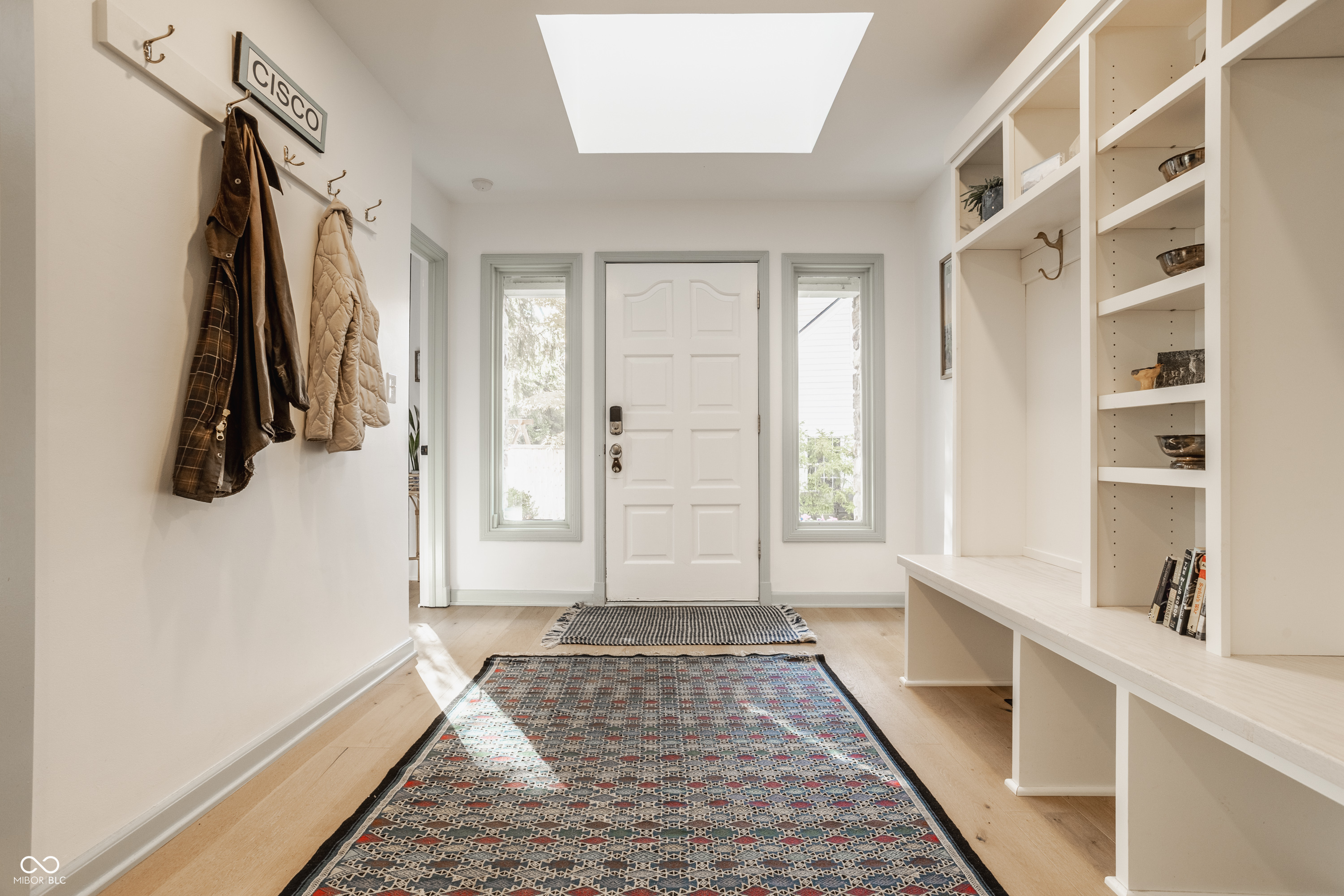 8045 Broadway Street