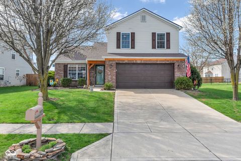 Photo of 6437 Greenspire Place, Indianapolis, IN 46221 (MLS # 22091445)
