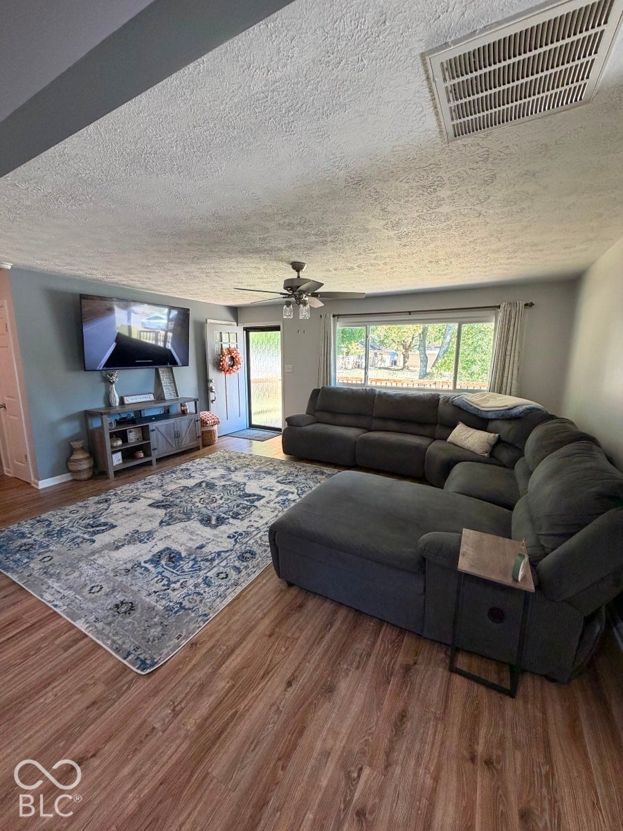 510 S Saratoga Drive