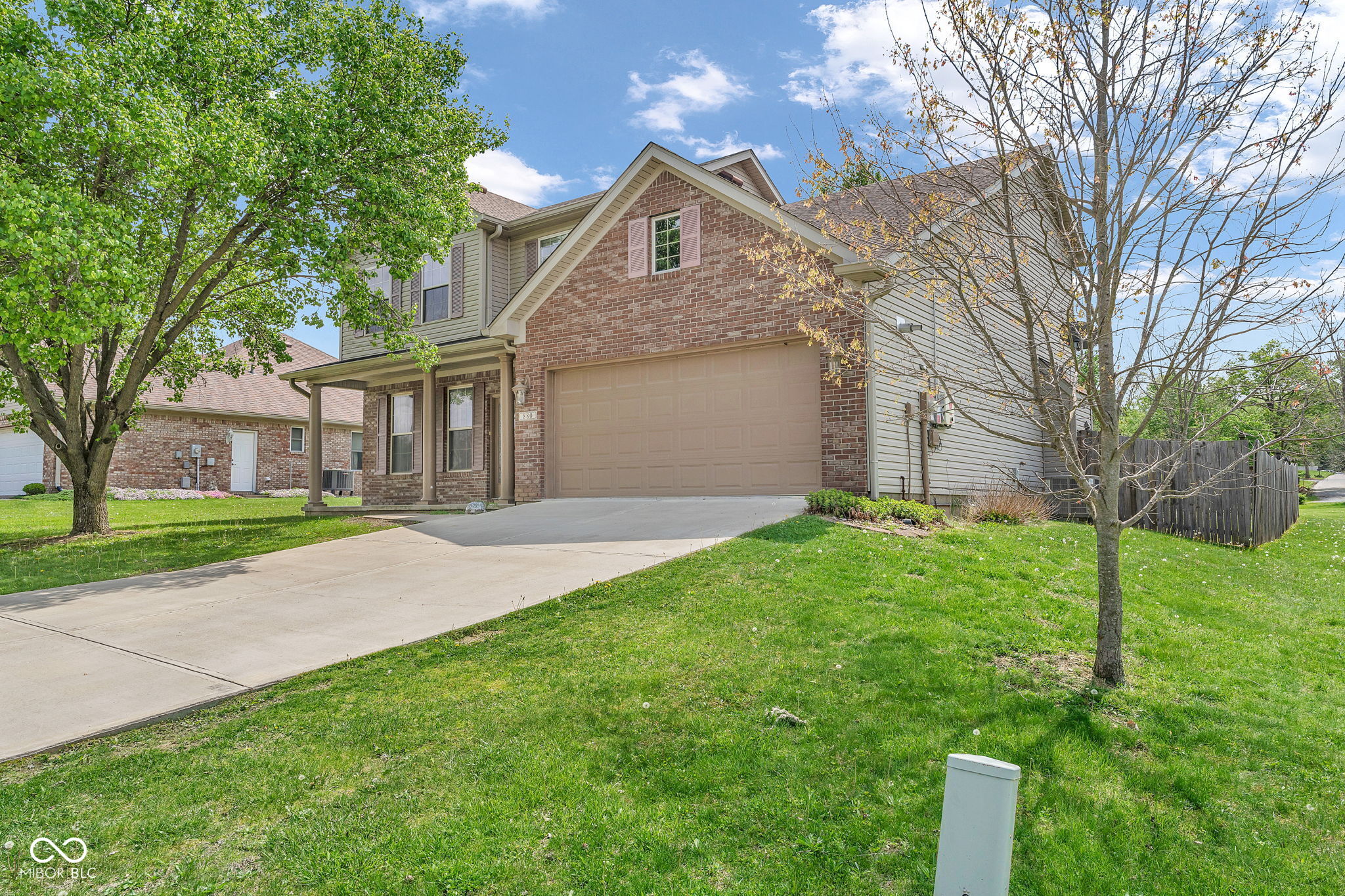 880 Deer Field Drive