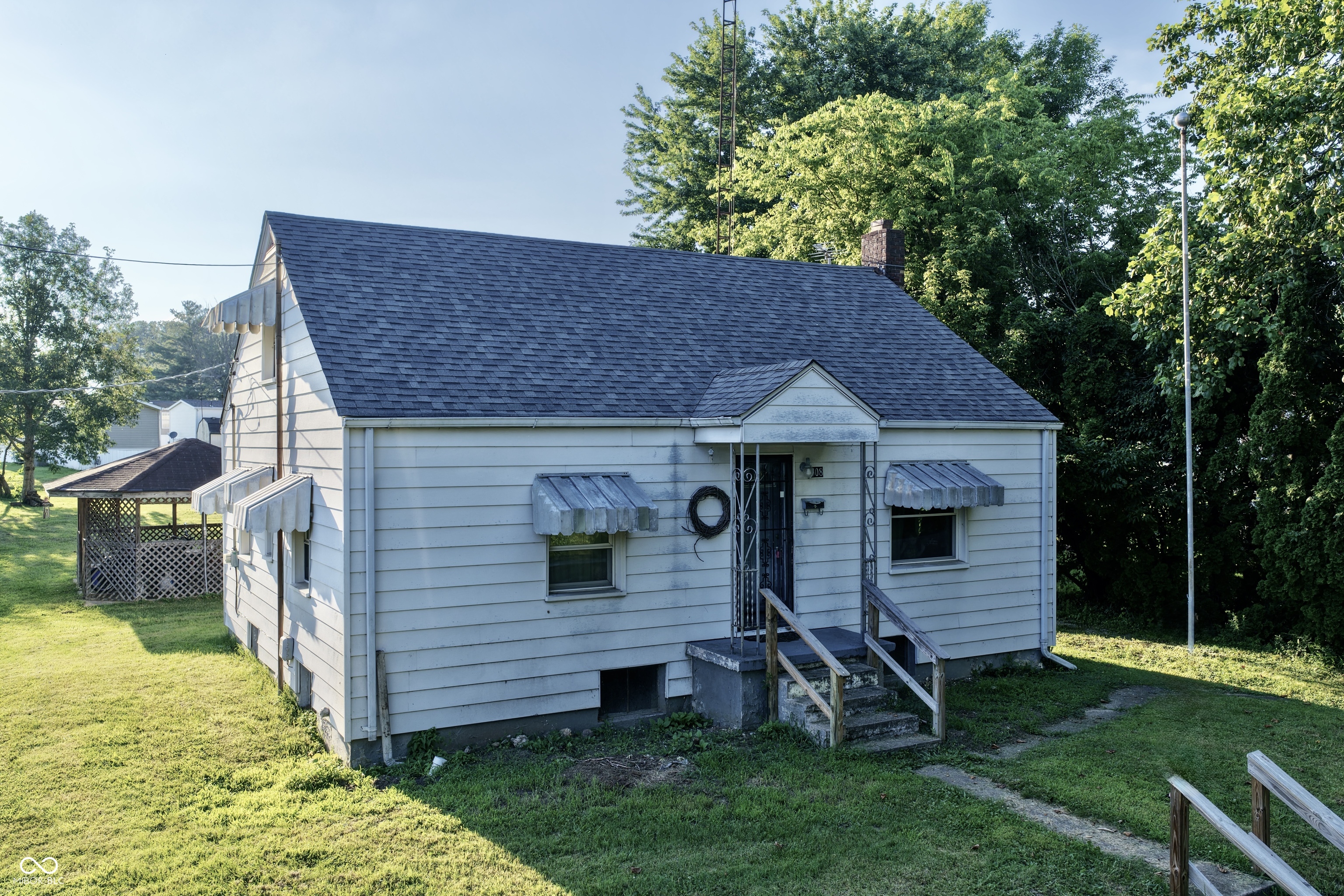 508 S Poplar