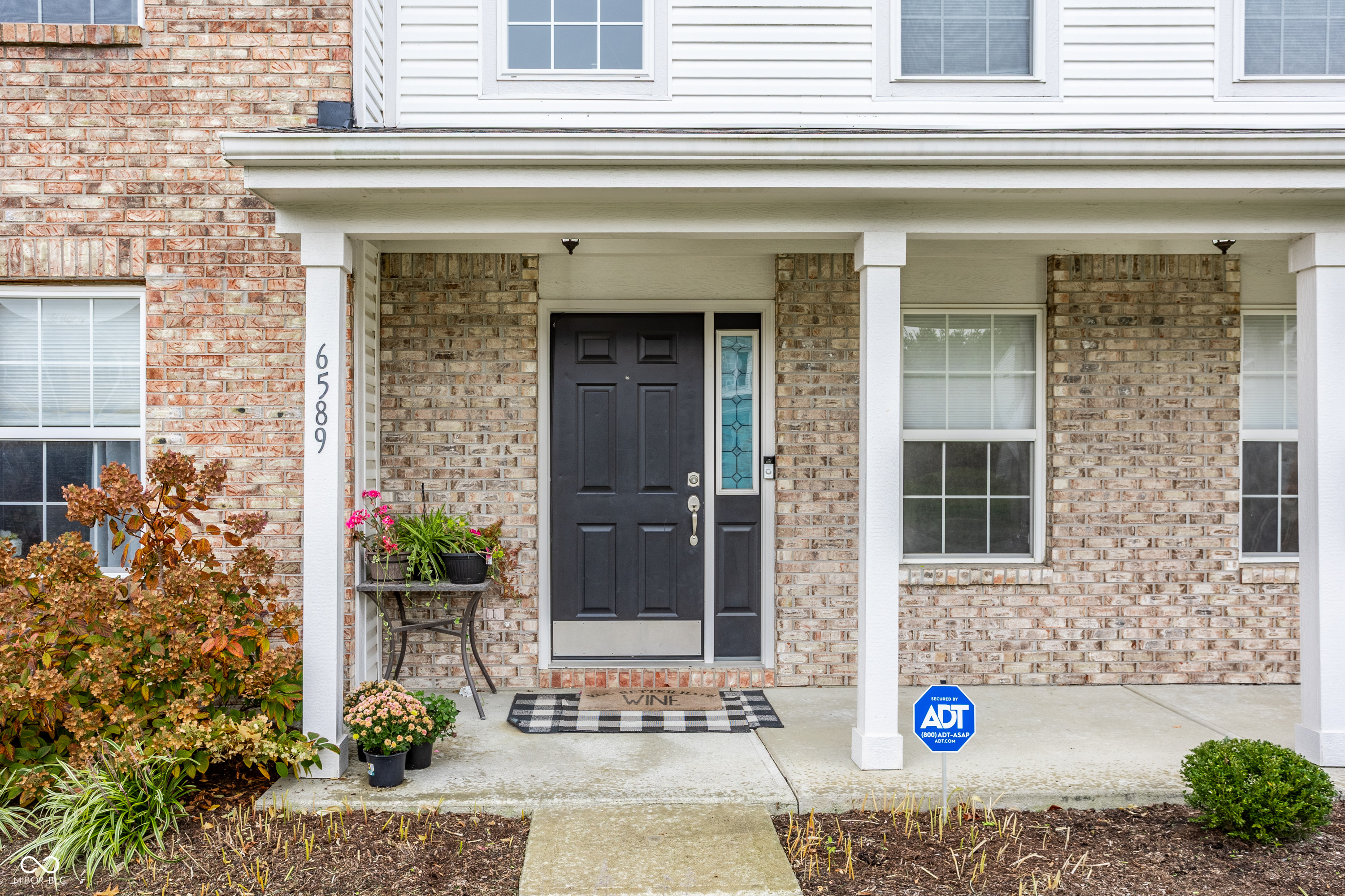 6589 Avalon Boulevard