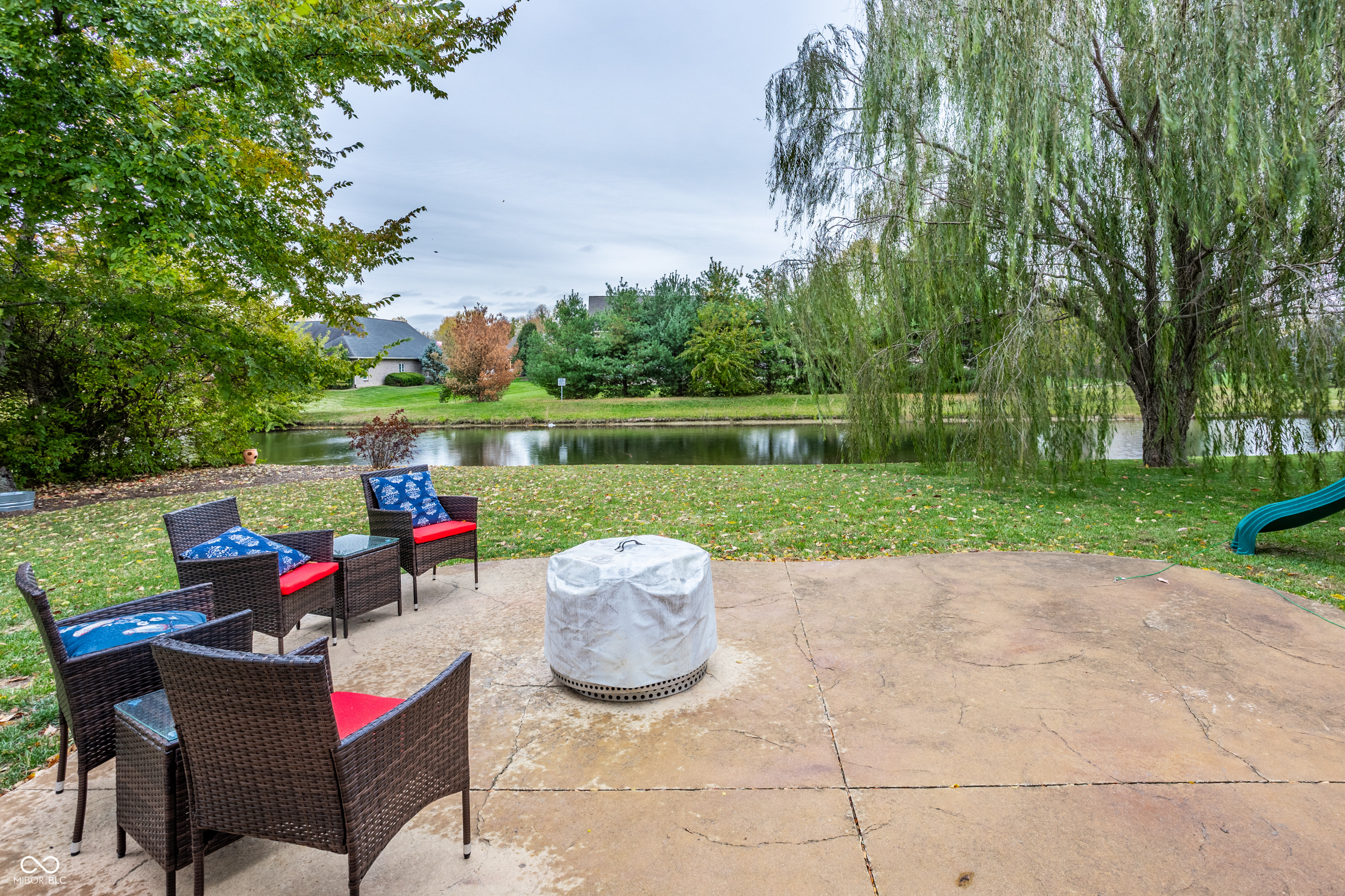 6589 Avalon Boulevard