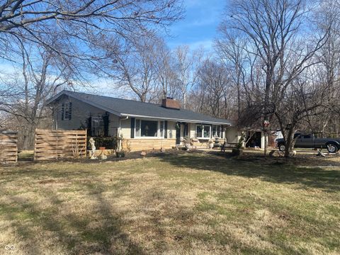 152 E 150 S Crawfordsville IN 47933