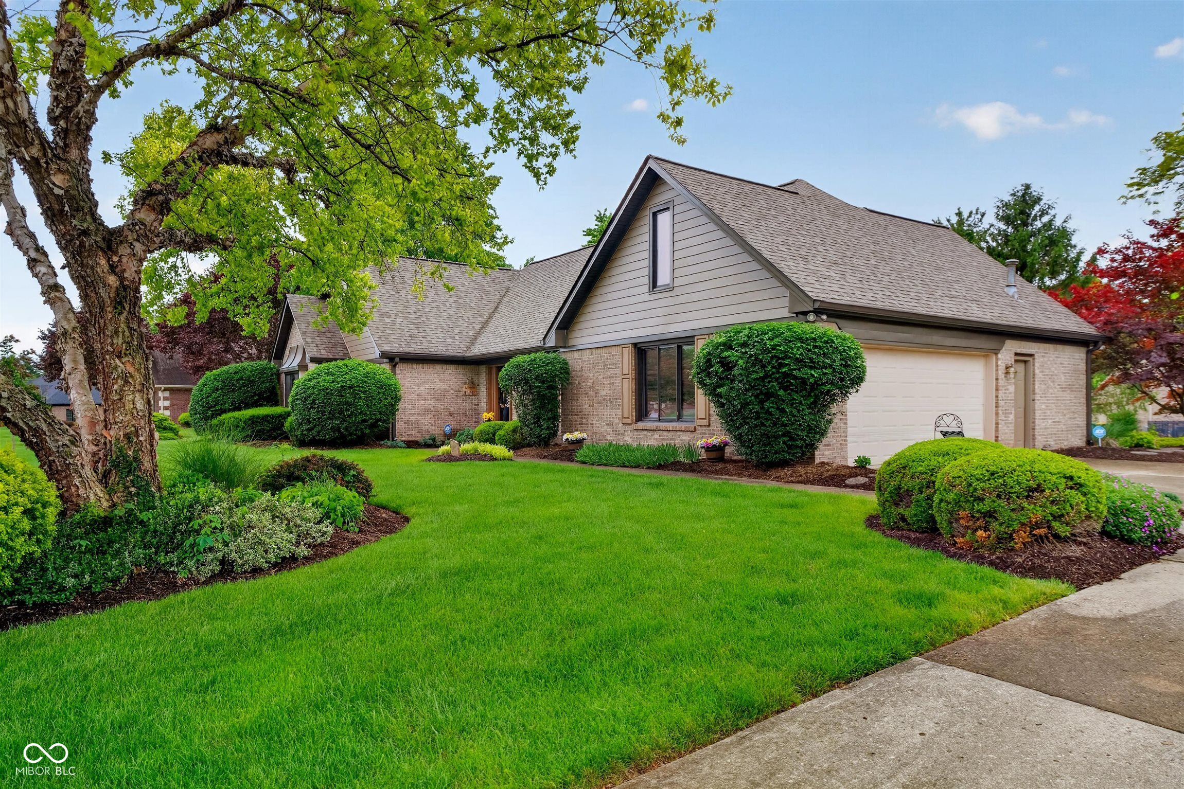1364 Kingsway Drive