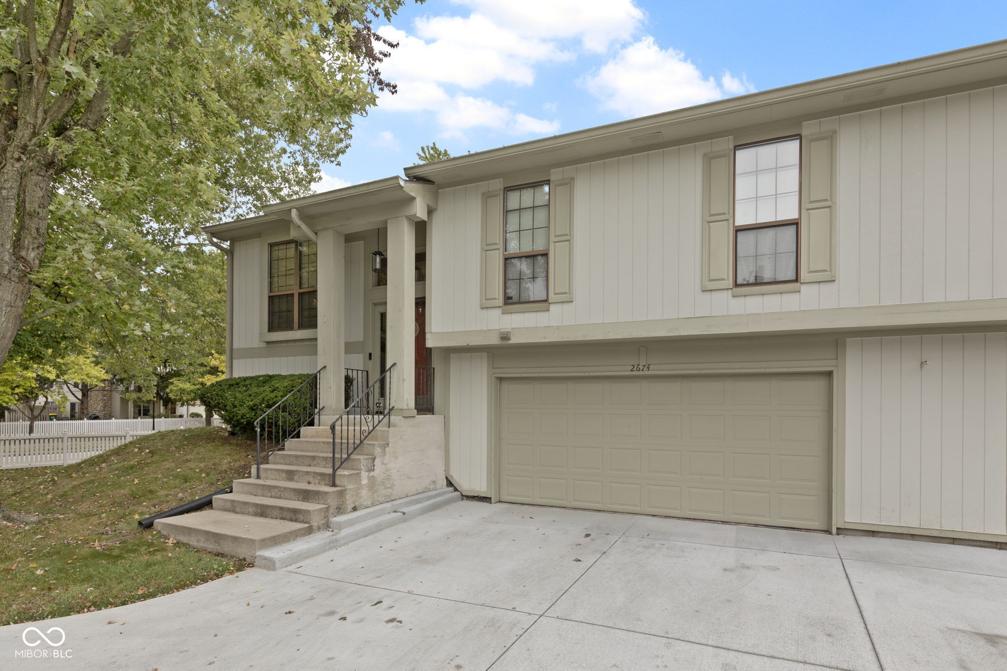 2674 Lakeshire Lane