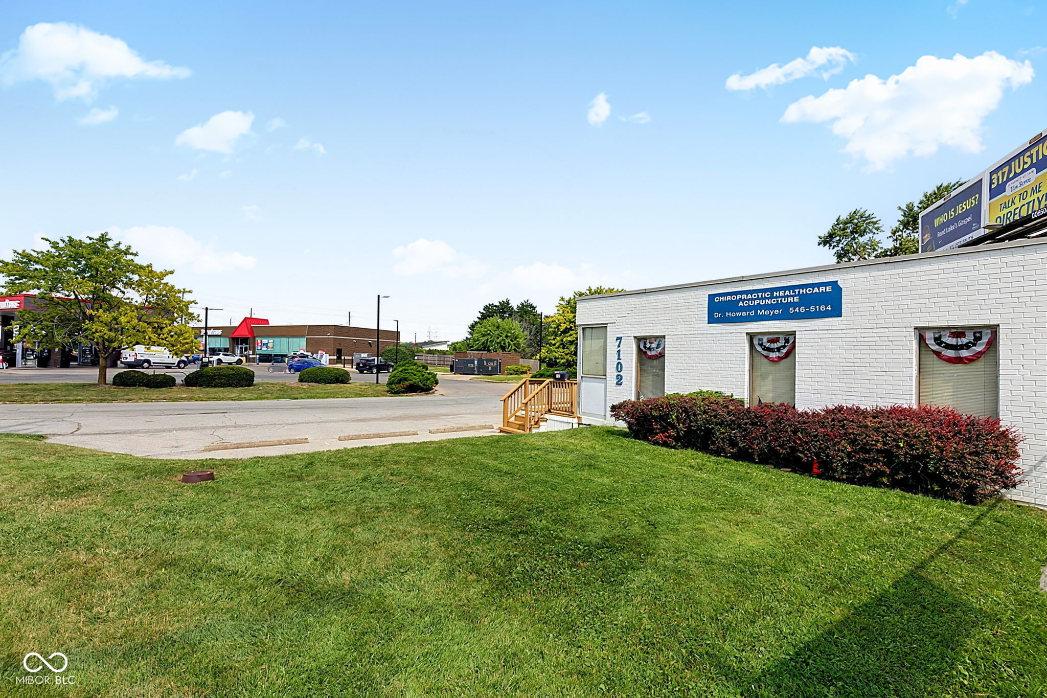 7102 Pendleton Pike