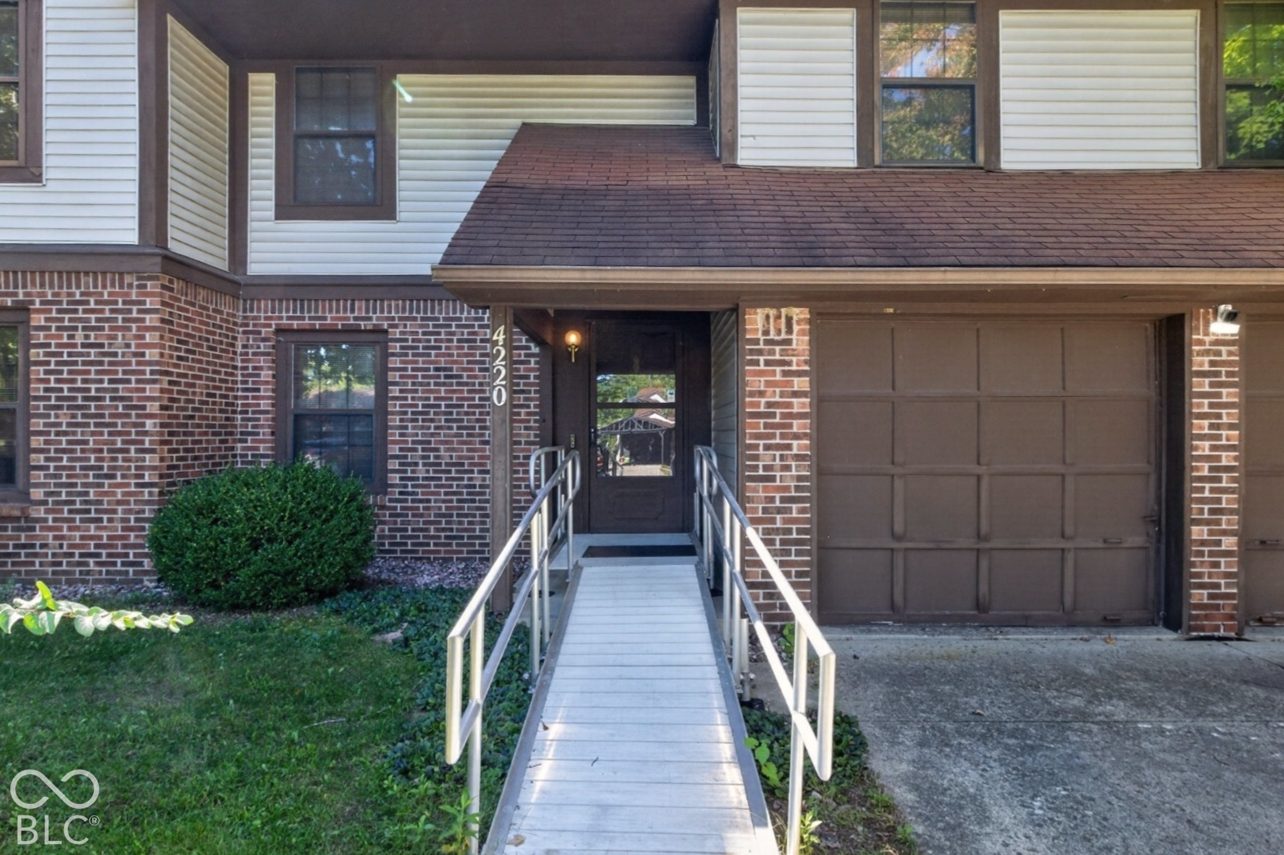 4220 Eagle Bay Circle