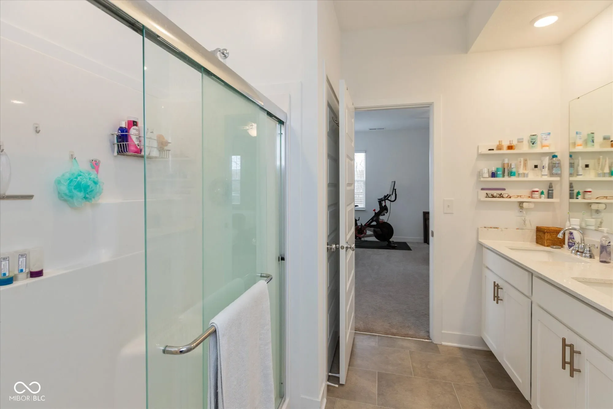 Greenwood, Indiana 46143, United States, 3 Bedrooms Bedrooms, ,2 BathroomsBathrooms,Residential,Active,100262