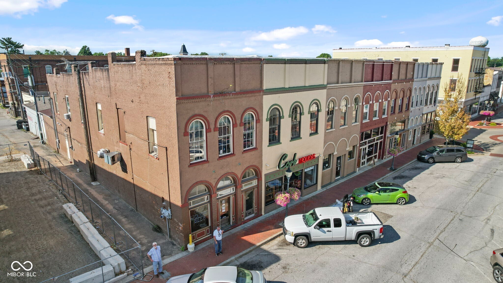 111 E Main Cross Street