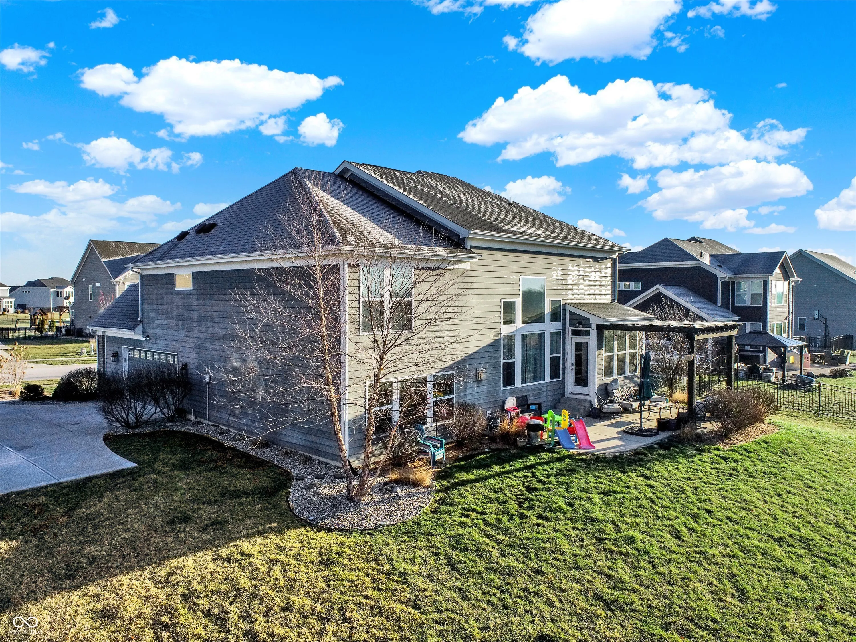 Greenwood, Indiana 46143, United States, 4 Bedrooms Bedrooms, ,3 BathroomsBathrooms,Residential,Active,474