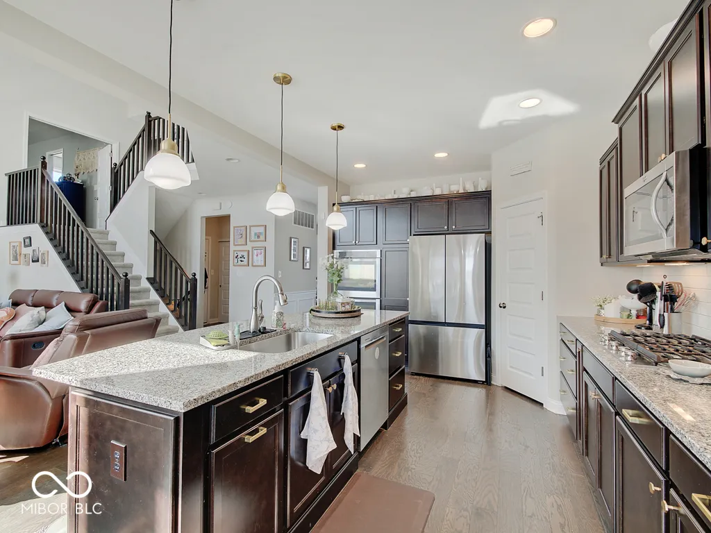 Greenwood, Indiana 46143, United States, 4 Bedrooms Bedrooms, ,3 BathroomsBathrooms,Residential,Active,474