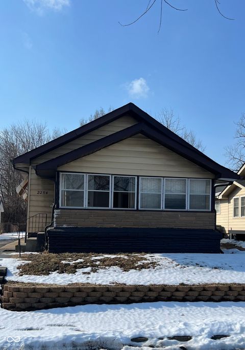 Photo of 2254 Indianapolis Avenue, Indianapolis, IN 46208 (MLS # 22084082)