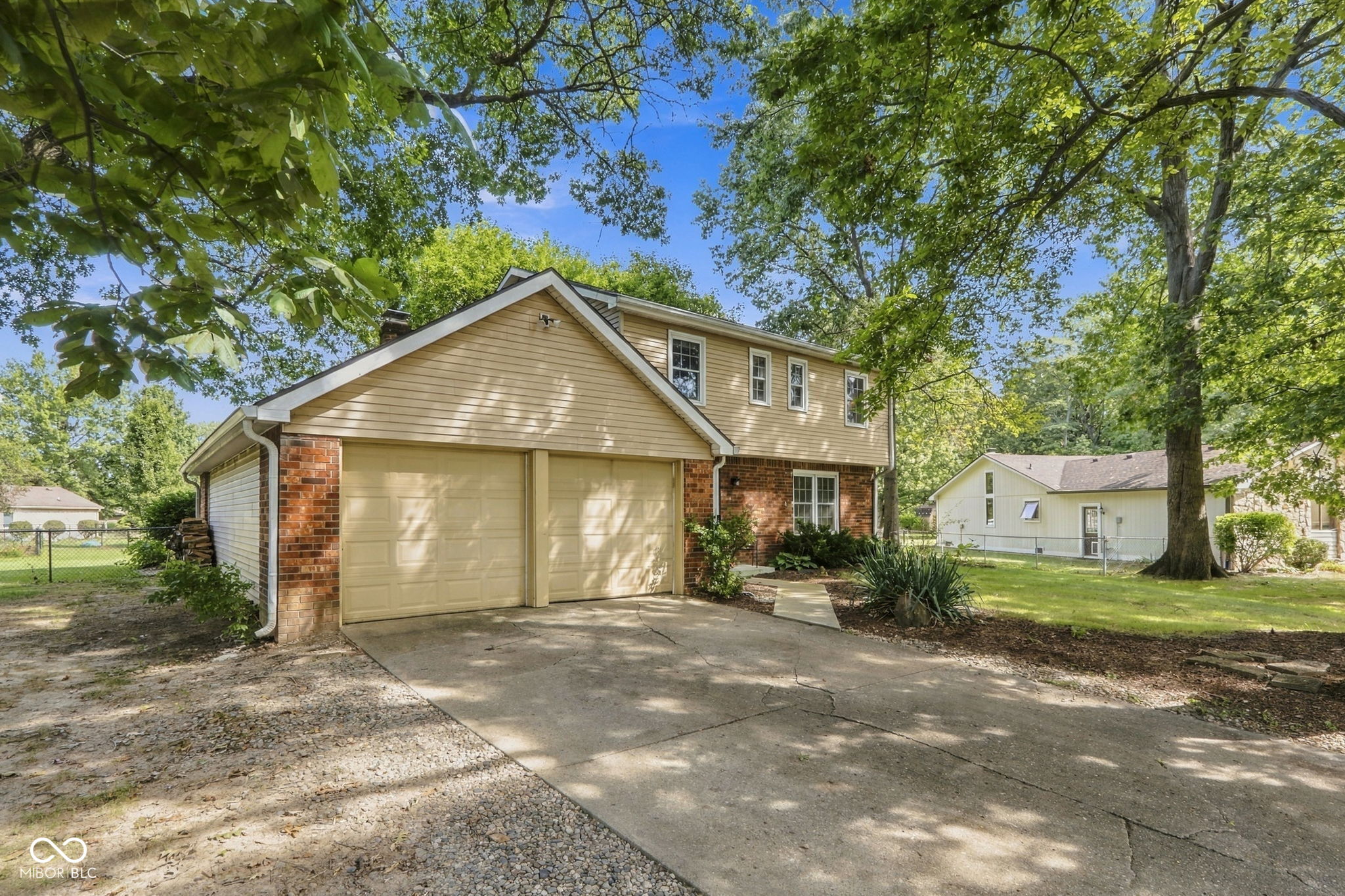 8330 Dove Court