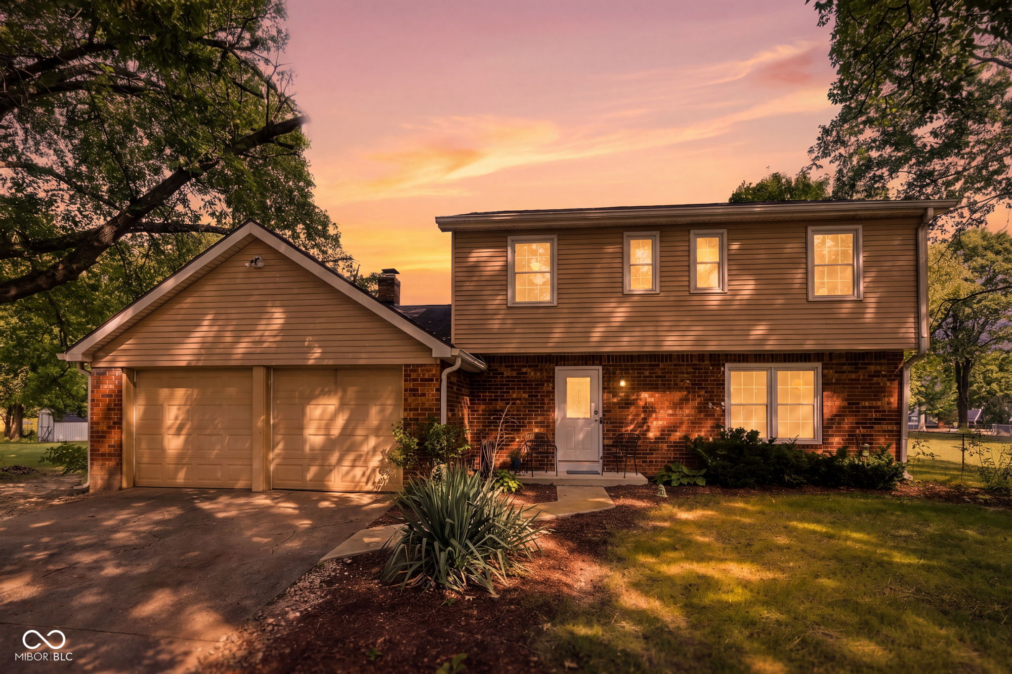 8330 Dove Court