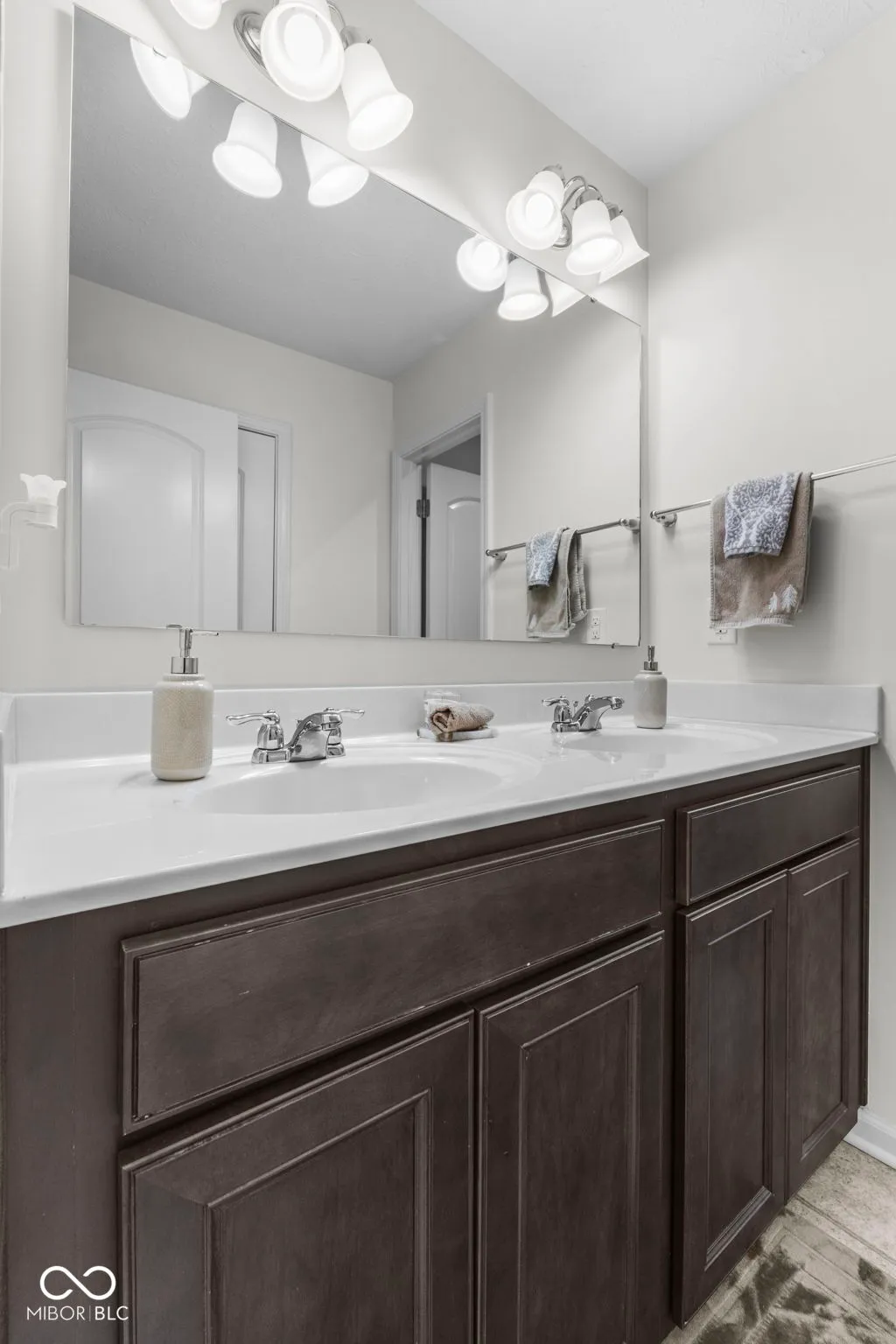 Whitestown, Indiana 46075, United States, 4 Bedrooms Bedrooms, ,3 BathroomsBathrooms,Residential,Active,202080