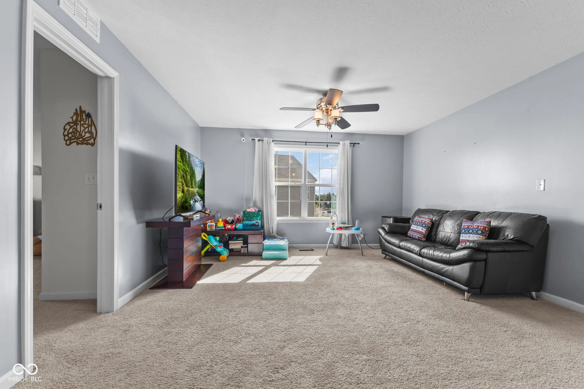 Whitestown, Indiana 46075, United States, 4 Bedrooms Bedrooms, ,3 BathroomsBathrooms,Residential,Active,202080