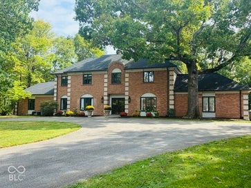 911 Round Table Court Indianapolis IN 46260