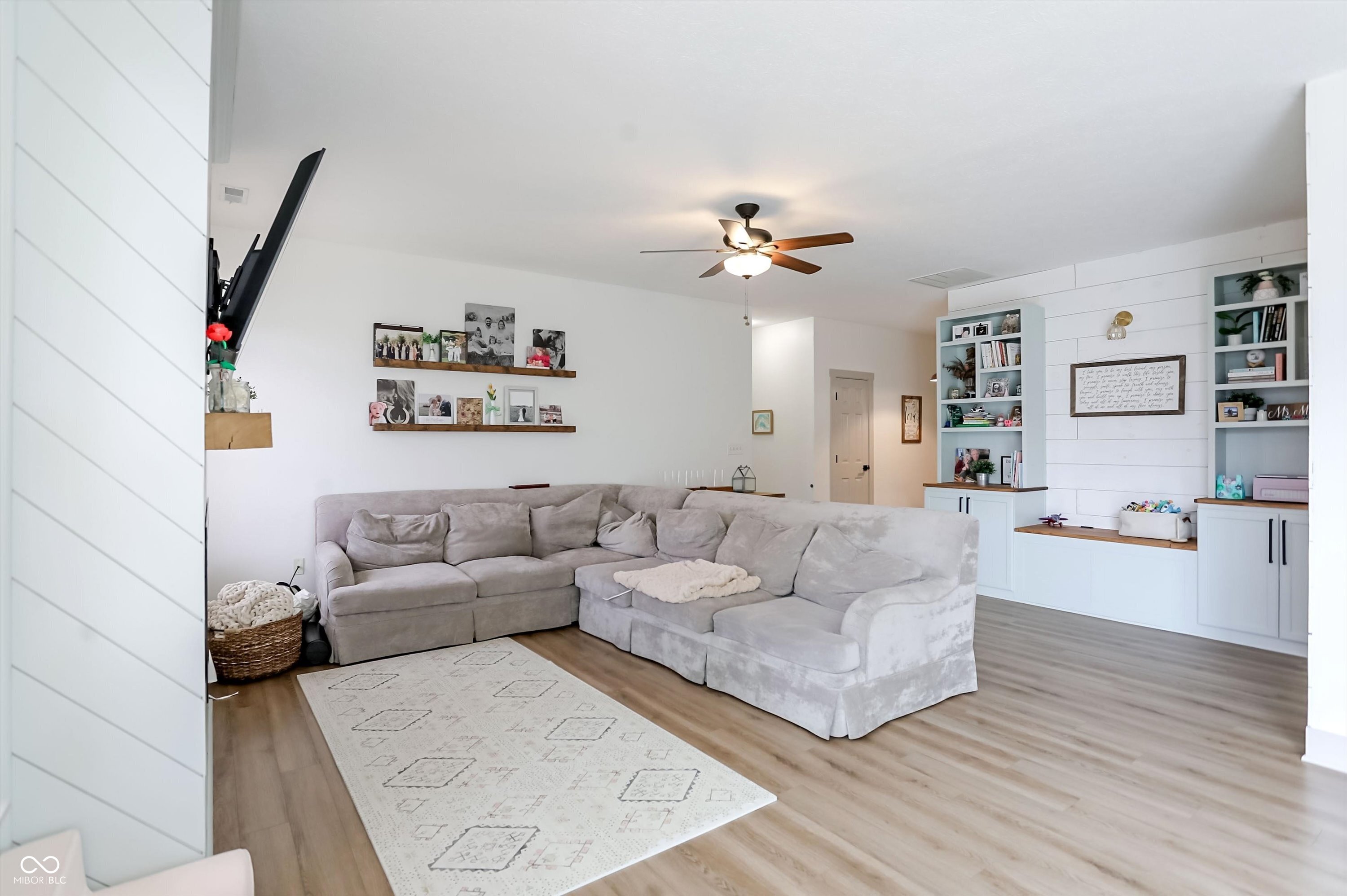 755 Booneway Lane