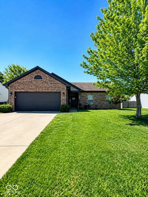 Photo of 755 Booneway Lane, Bargersville, IN 46106 (MLS # 22100767)