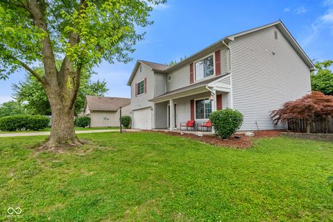 Photo of 4620 Driftwood Lane, Greenwood, IN 46143 (MLS # 22106937)