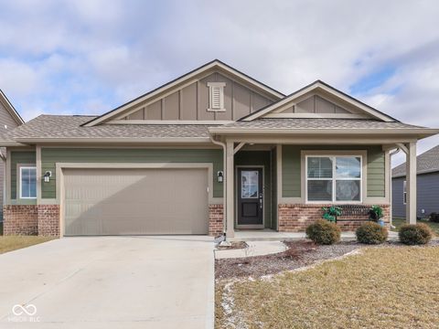 Photo of 1567 Mitis Street, Greenwood, IN 46143 (MLS # 22080350)