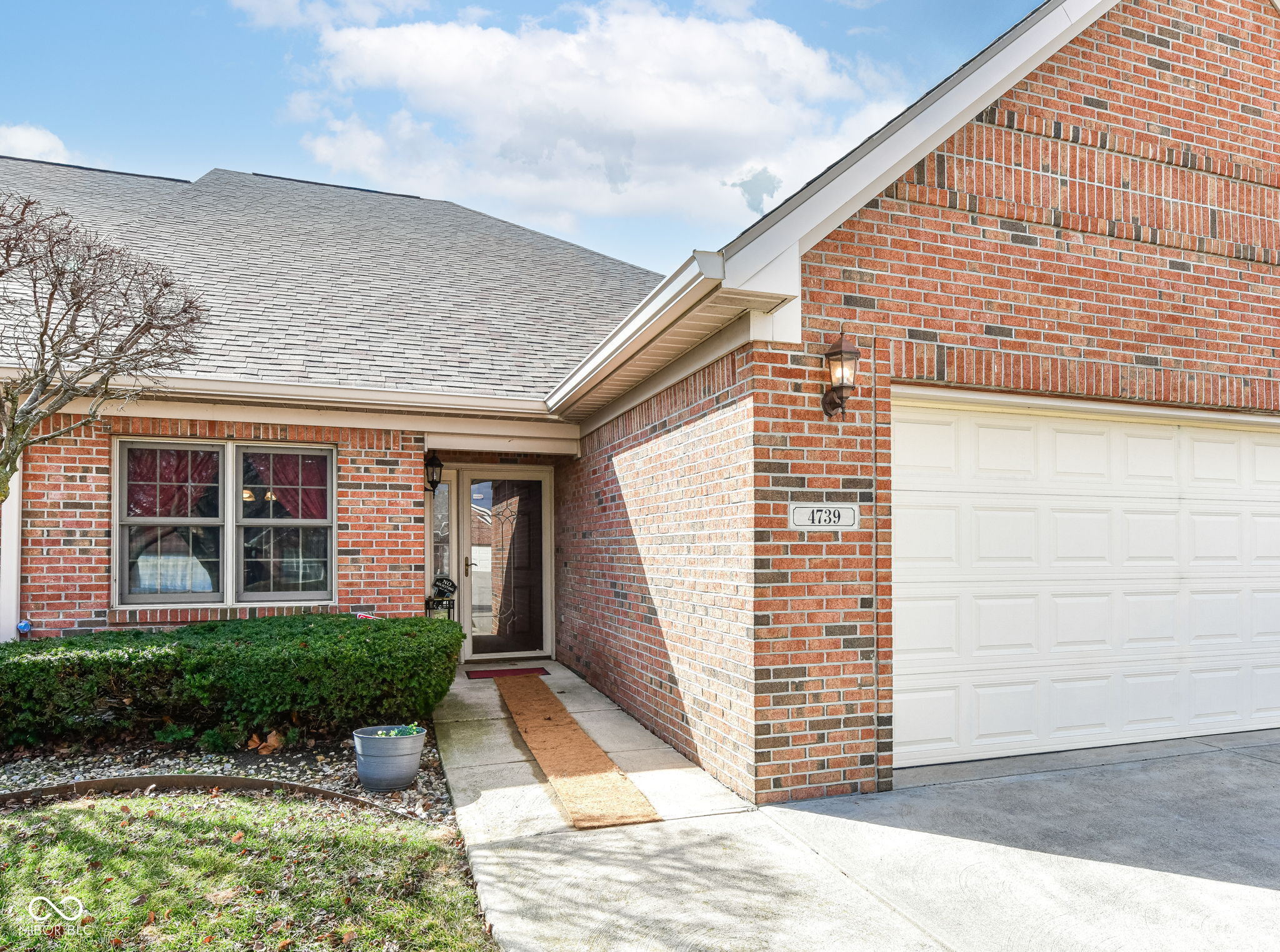 4739 W Harrisburg Court