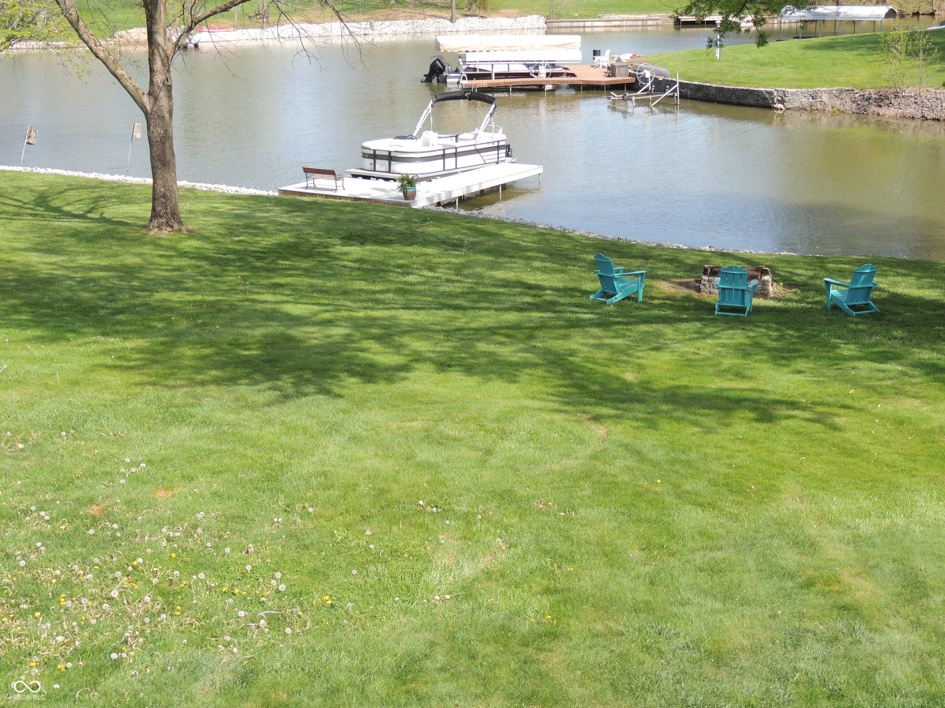 282 W Santee Drive