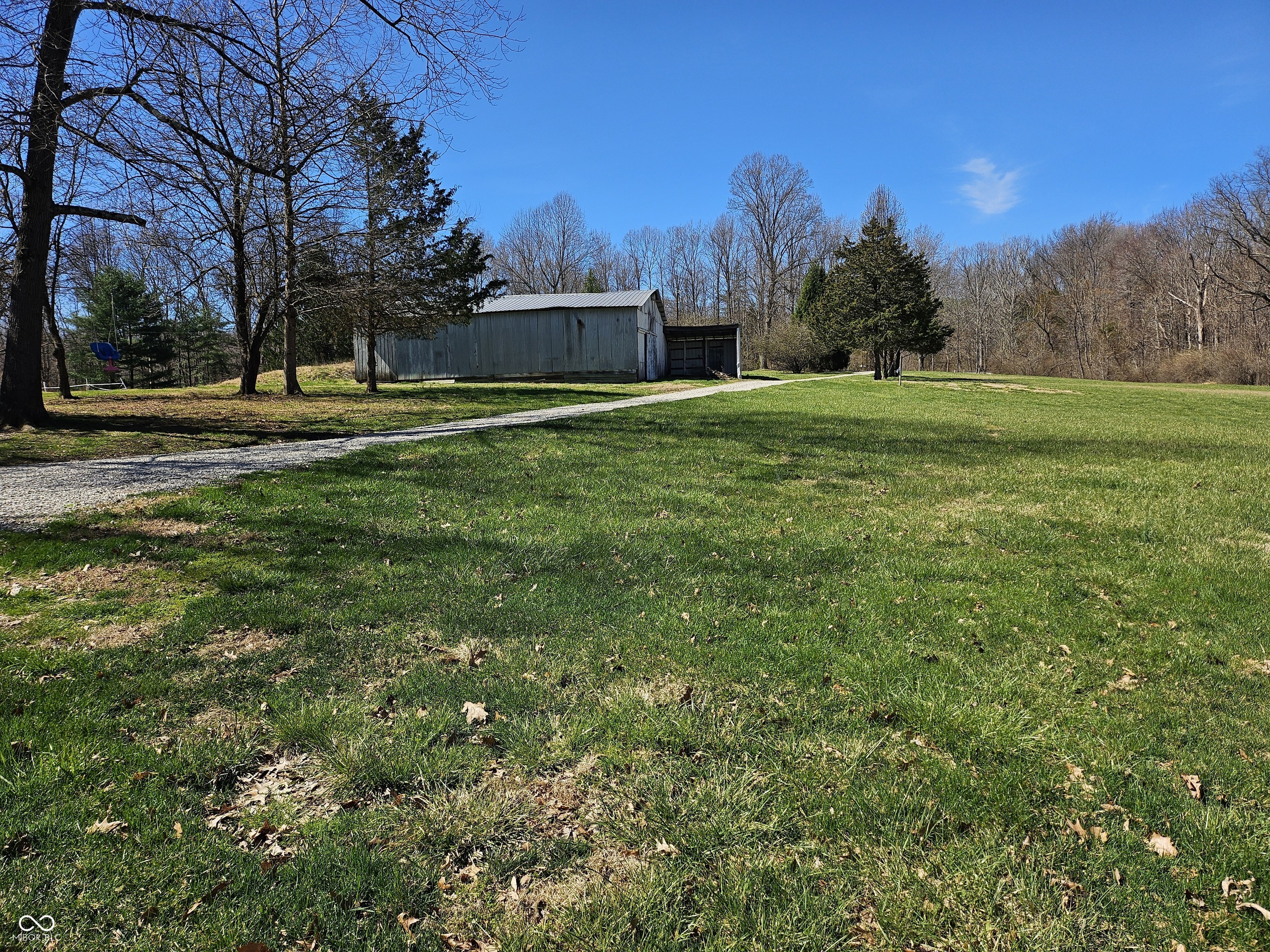 8585 Ridge Acres Drive