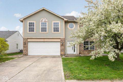 Photo of 6111 Parrington Drive, Indianapolis, IN 46236 (MLS # 22096292)