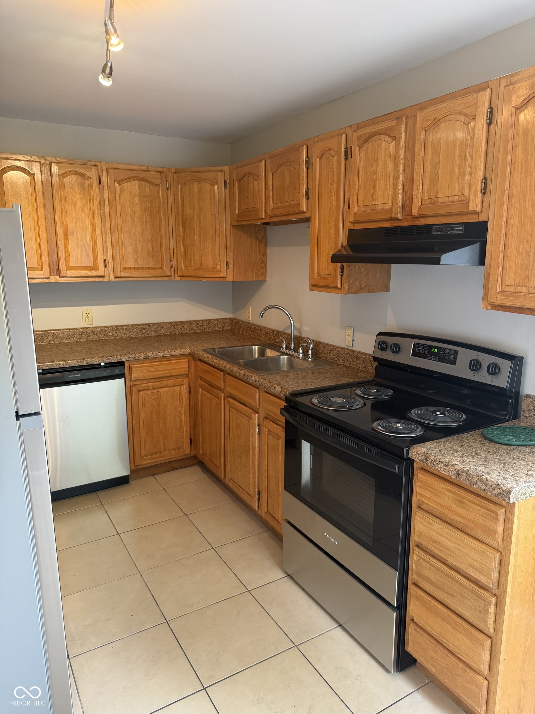 1617 E 45th Street