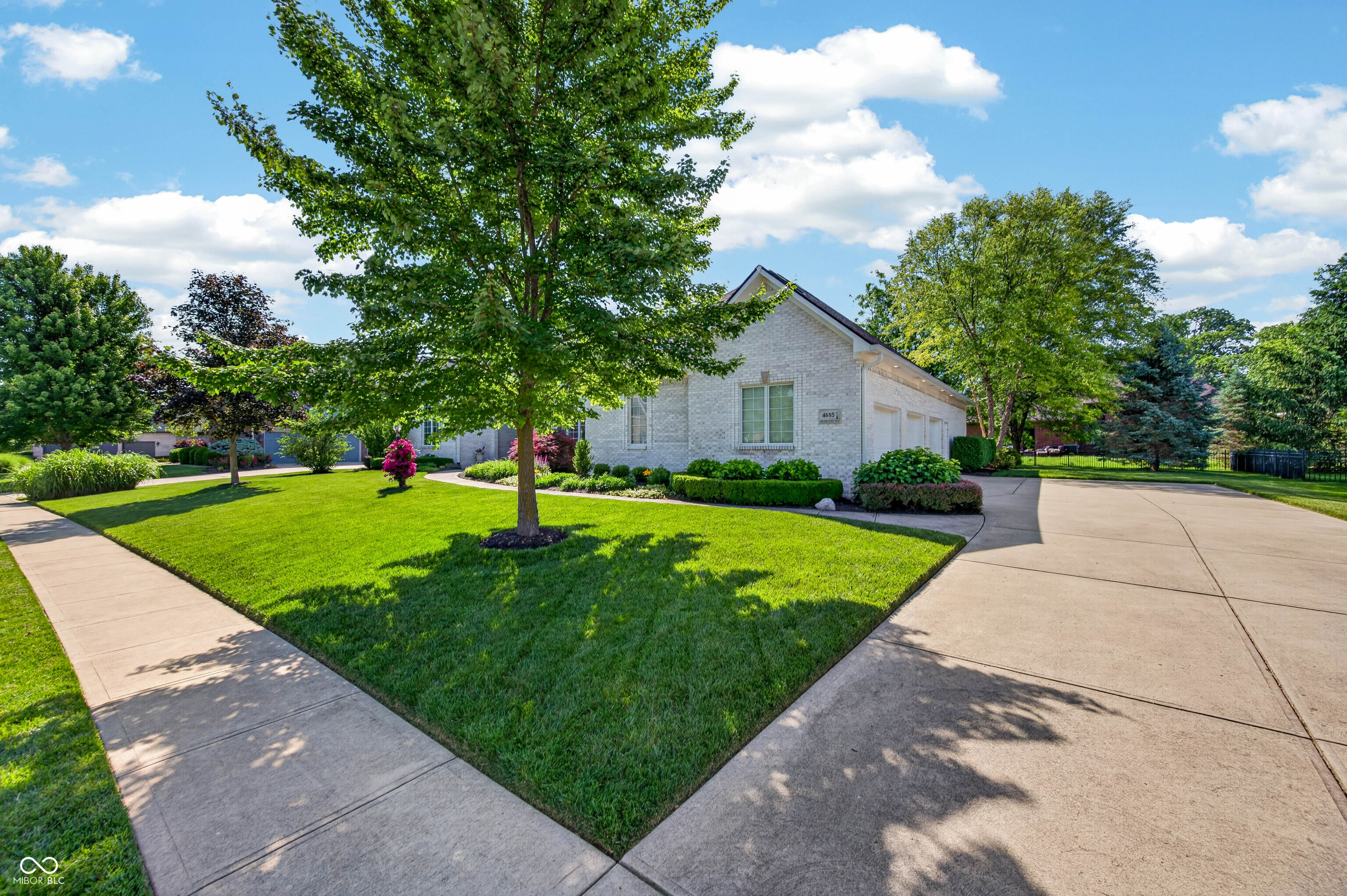 4685 Waters Edge Way