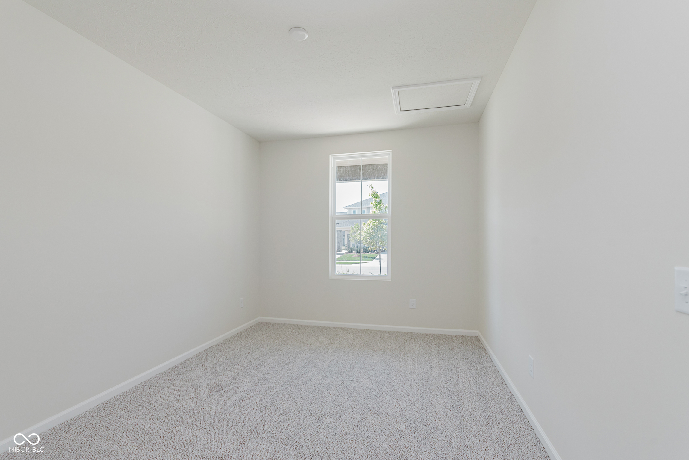2568 Madison Lane