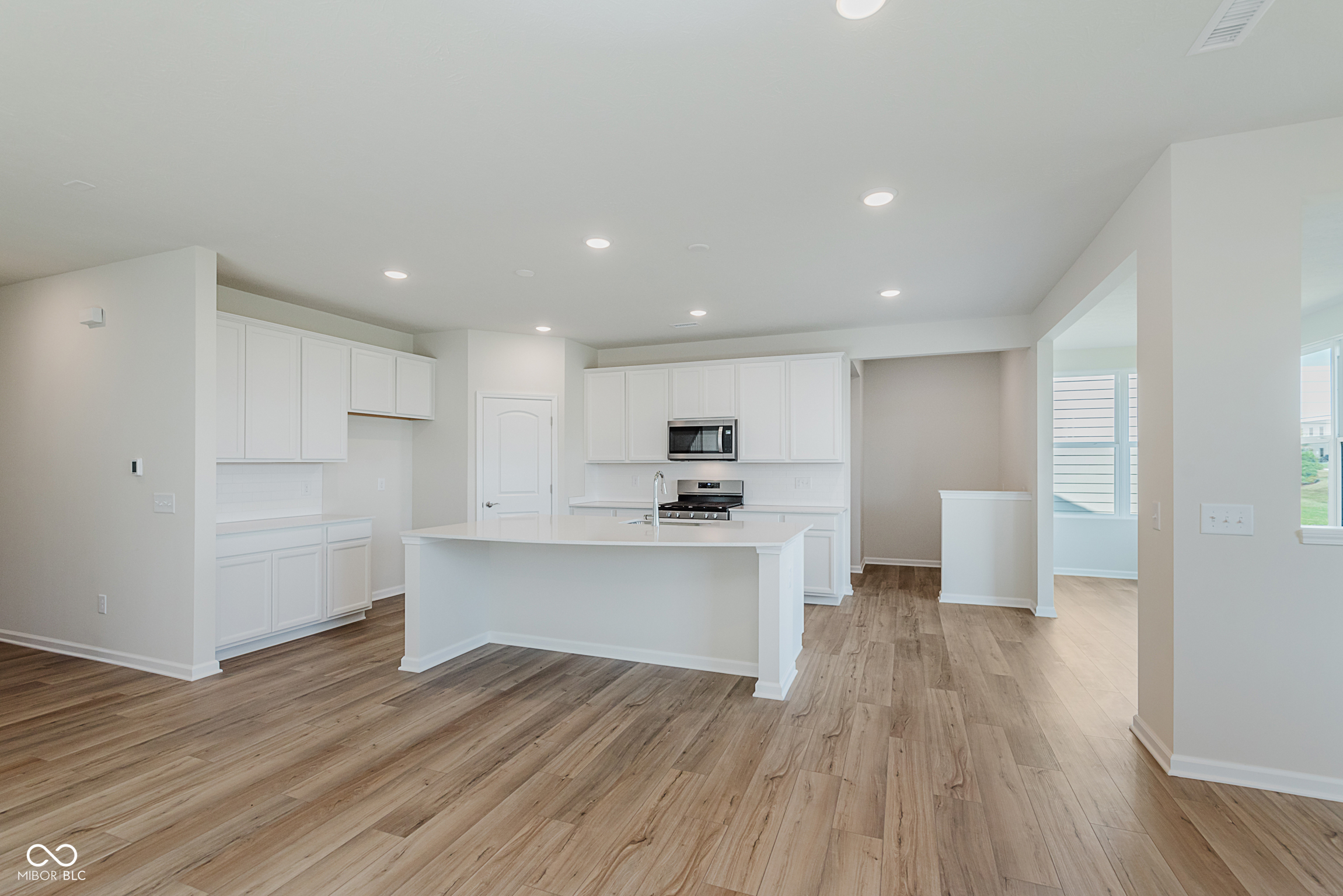2568 Madison Lane