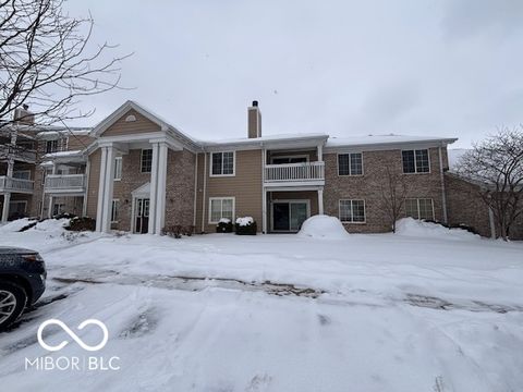 Photo of 6527 Jade Stream Court #207, Indianapolis, IN 46237 (MLS # 22082233)