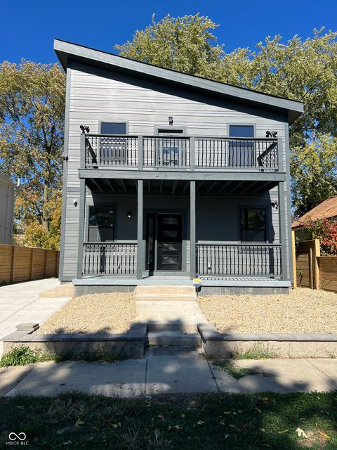 Photo of 2008 E Maryland Street, Indianapolis, IN 46201 (MLS # 22070105)