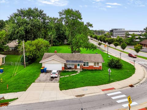 Photo of 103 E 106th Street, Carmel, IN 46280 (MLS # 22120623)