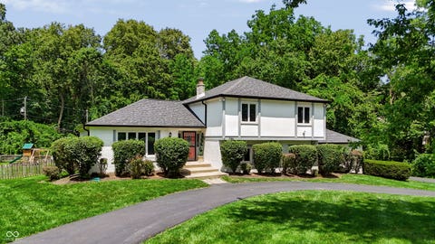 Photo of 1040 Ridge Court, Carmel, IN 46033 (MLS # 22112742)