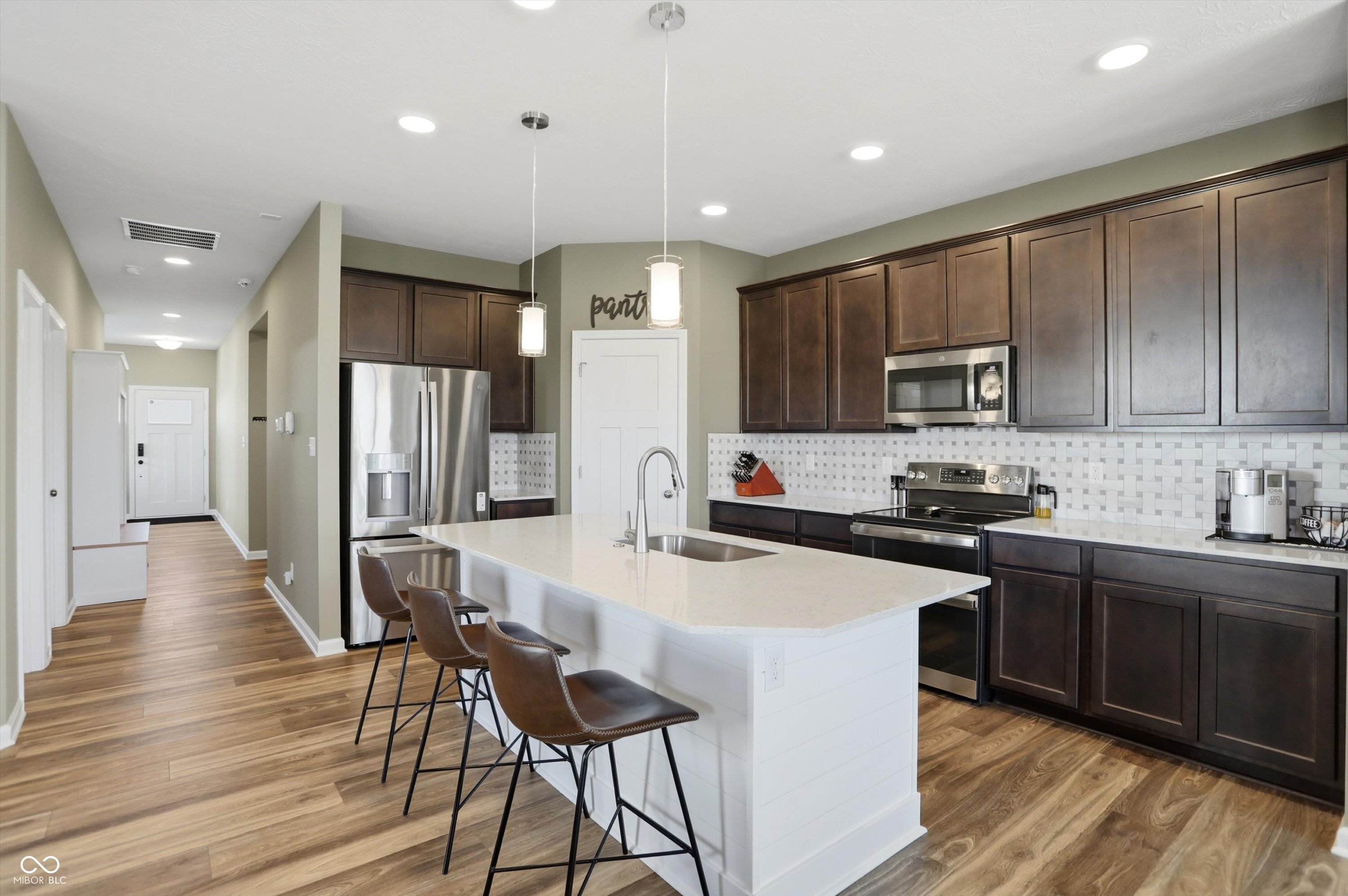 4672 Homestead Drive