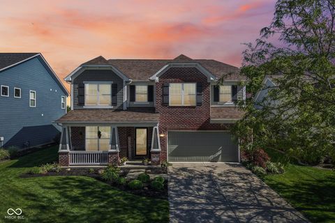 Photo of 1334 Old Heritage Place, Greenwood, IN 46143 (MLS # 22099872)