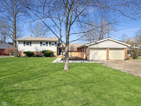 3736 W South Wood Lake Drive, Columbus, IN 47201 - MLS#: 22027082
