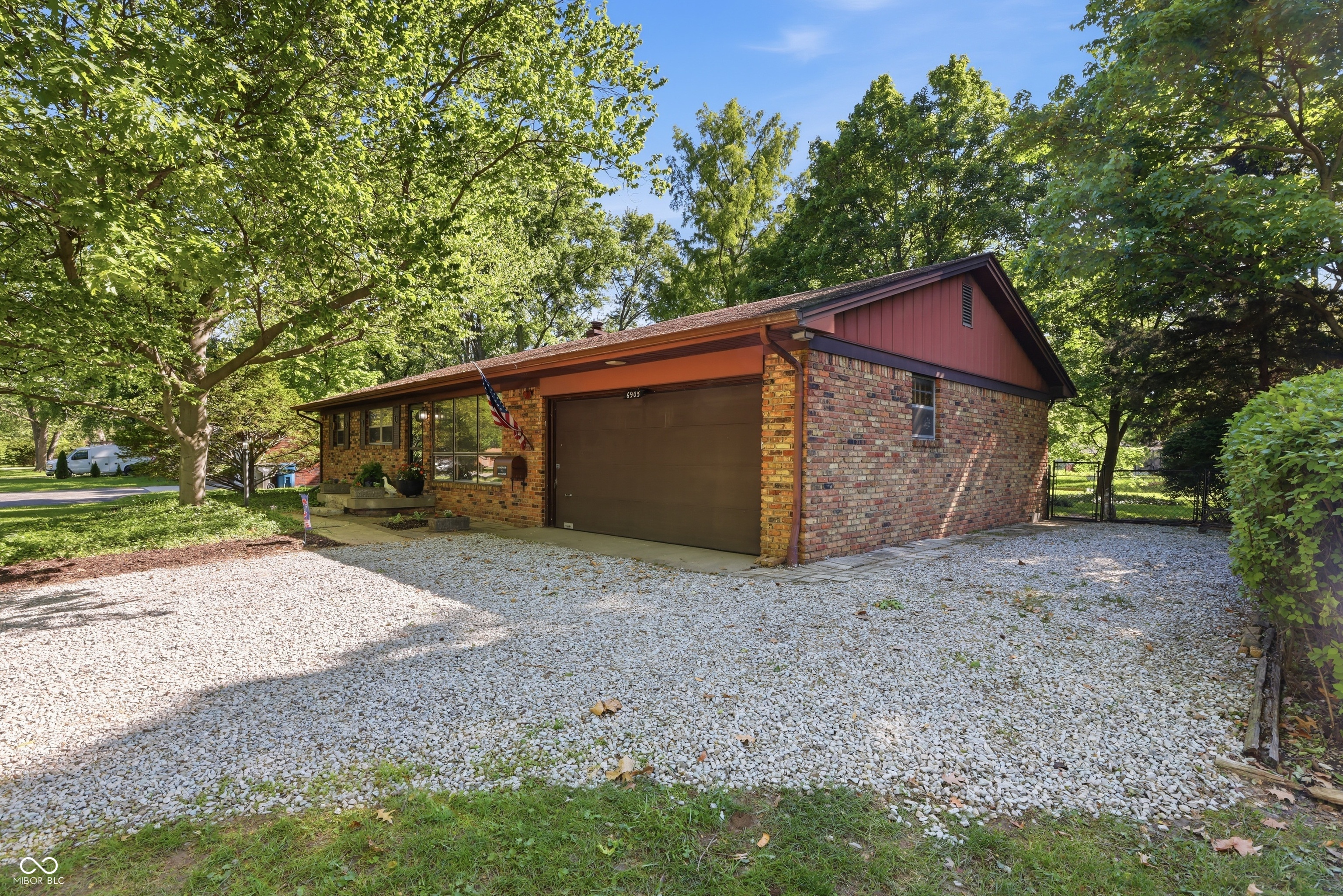 6905 Hague Road