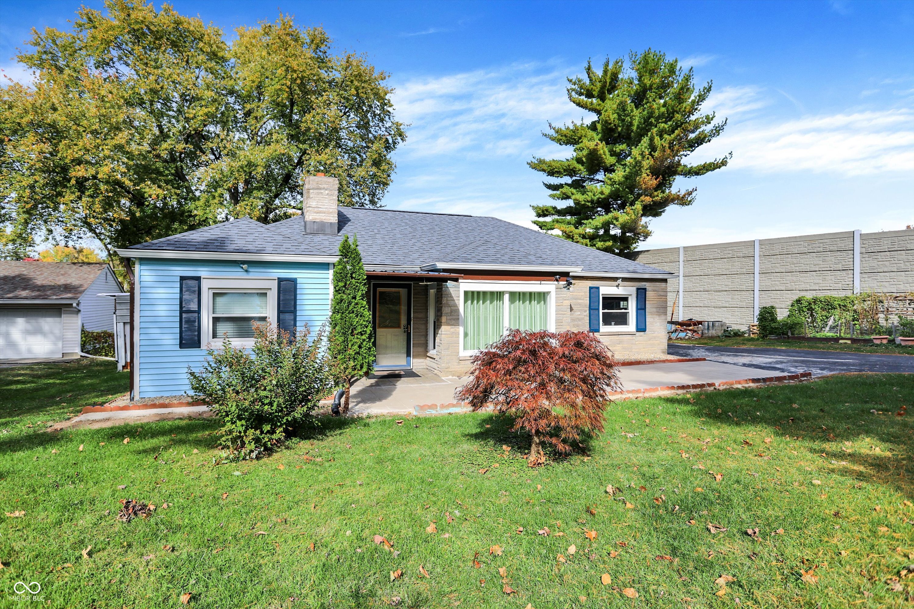 3220 Chamberlin Drive