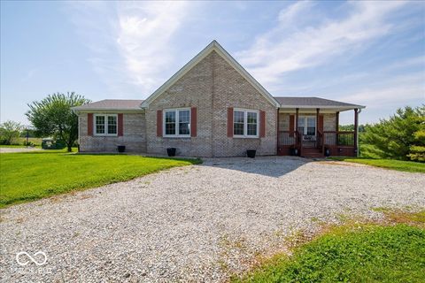 Photo of 22642 State Road 37 N, Noblesville, IN 46060 (MLS # 22104843)