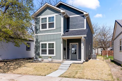 Photo of 106 Wisconsin Street, Indianapolis, IN 46225 (MLS # 22094689)