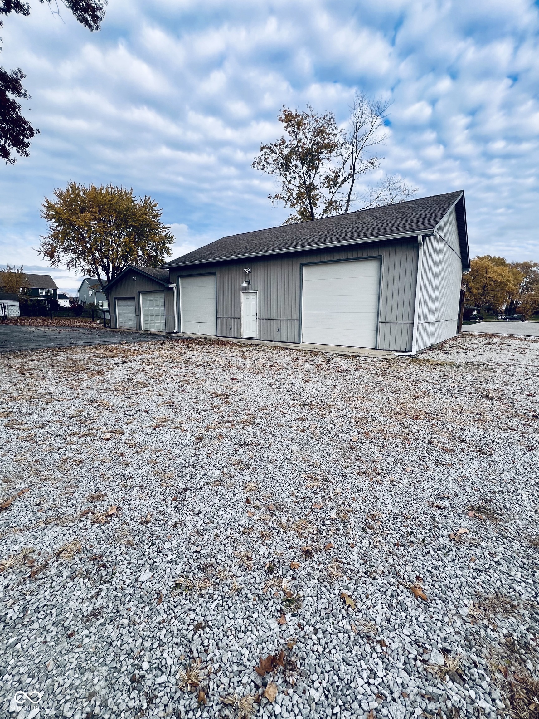 7814 E County Road 200 N