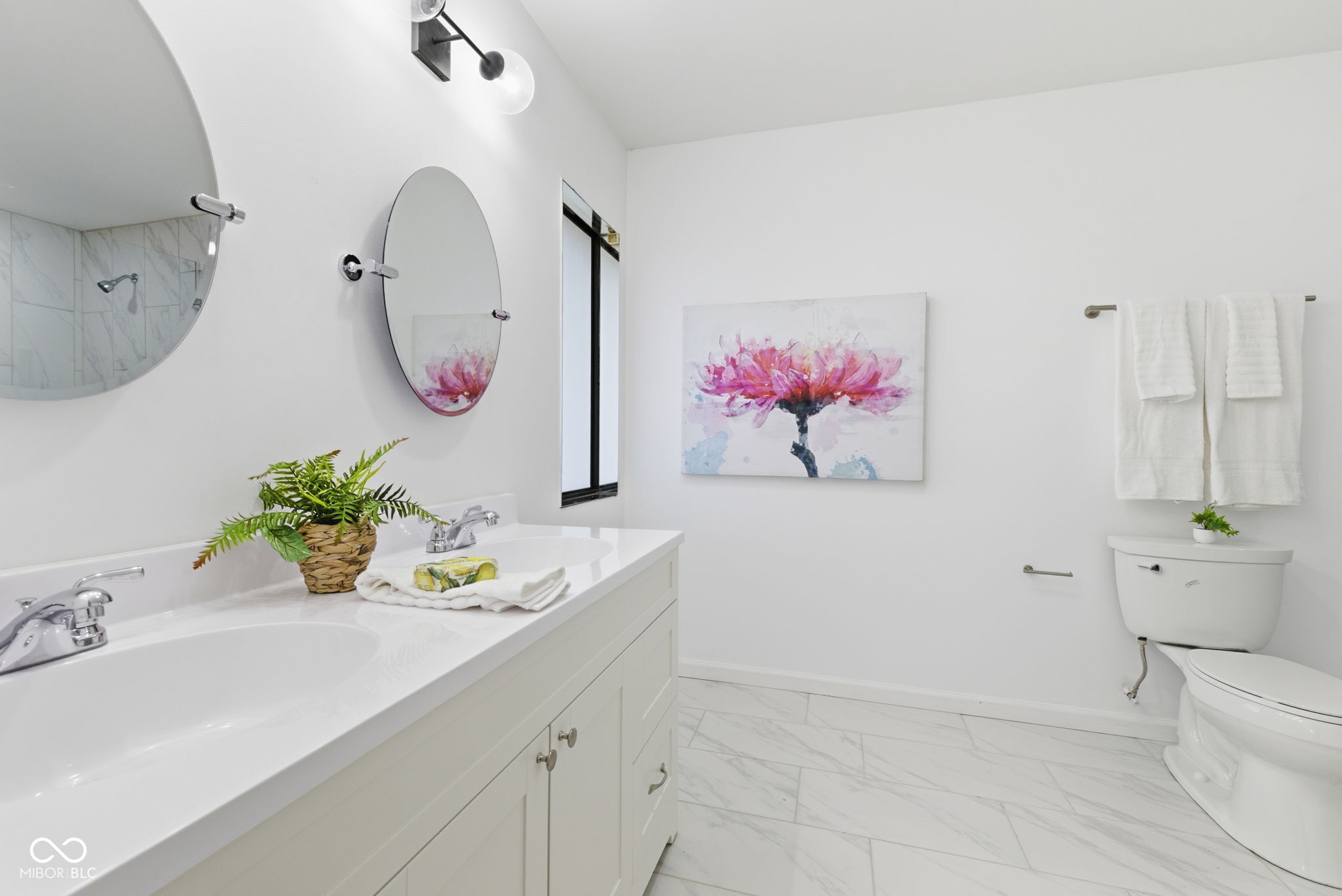 5097 Vantage Point Road B 2