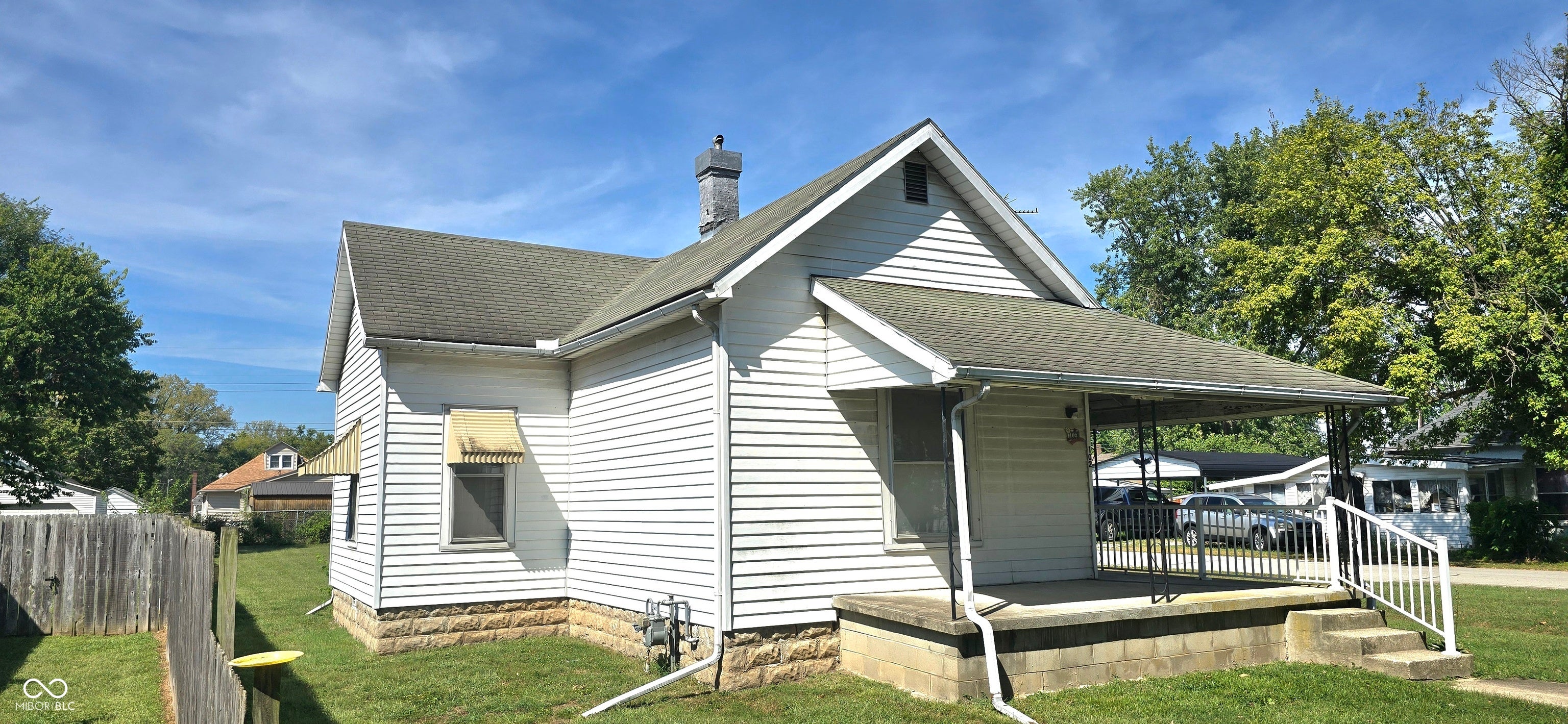 102 Jones St