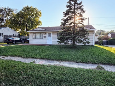 Photo of 2708 Dawson ST, Indianapolis, IN 46203 (MLS # 22123882)