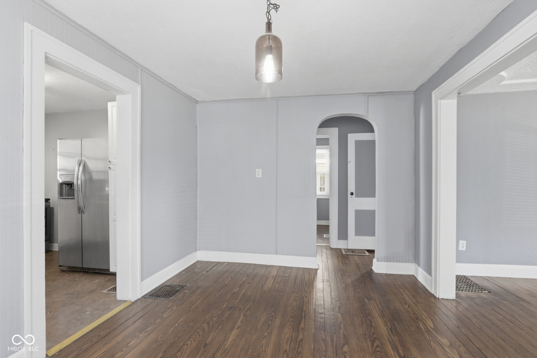 140 N 6th Avenue